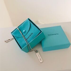 Y2K Tiffany & Co 2001 Sterling Silver T & Co Bar Pendant Necklace w/ Box & Pouch